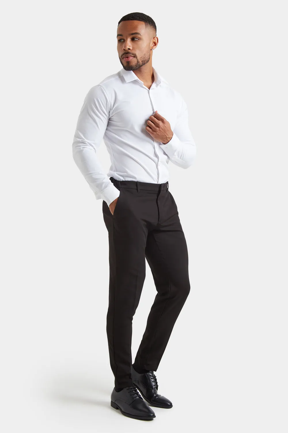 Athletic Fit Essential Pants in Black