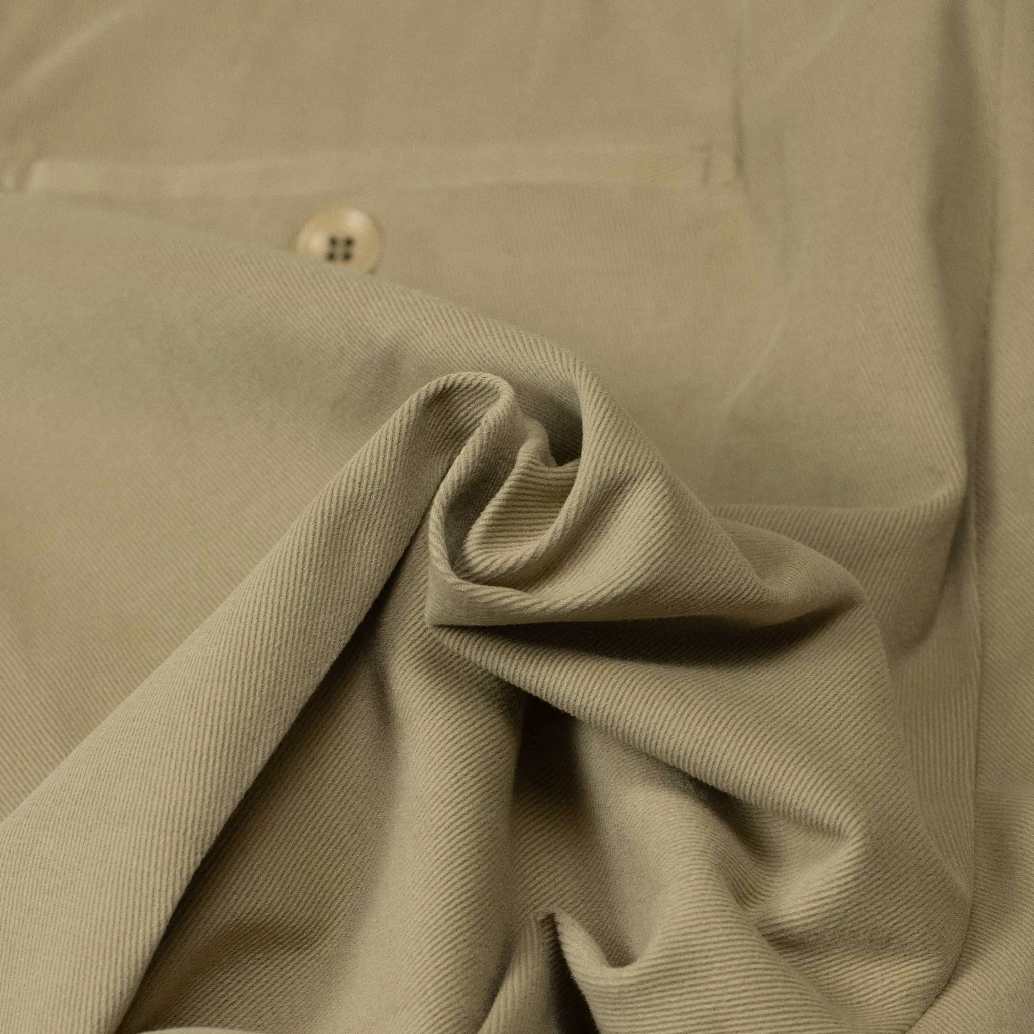 Pleated easy pants in beige brushed cotton twill