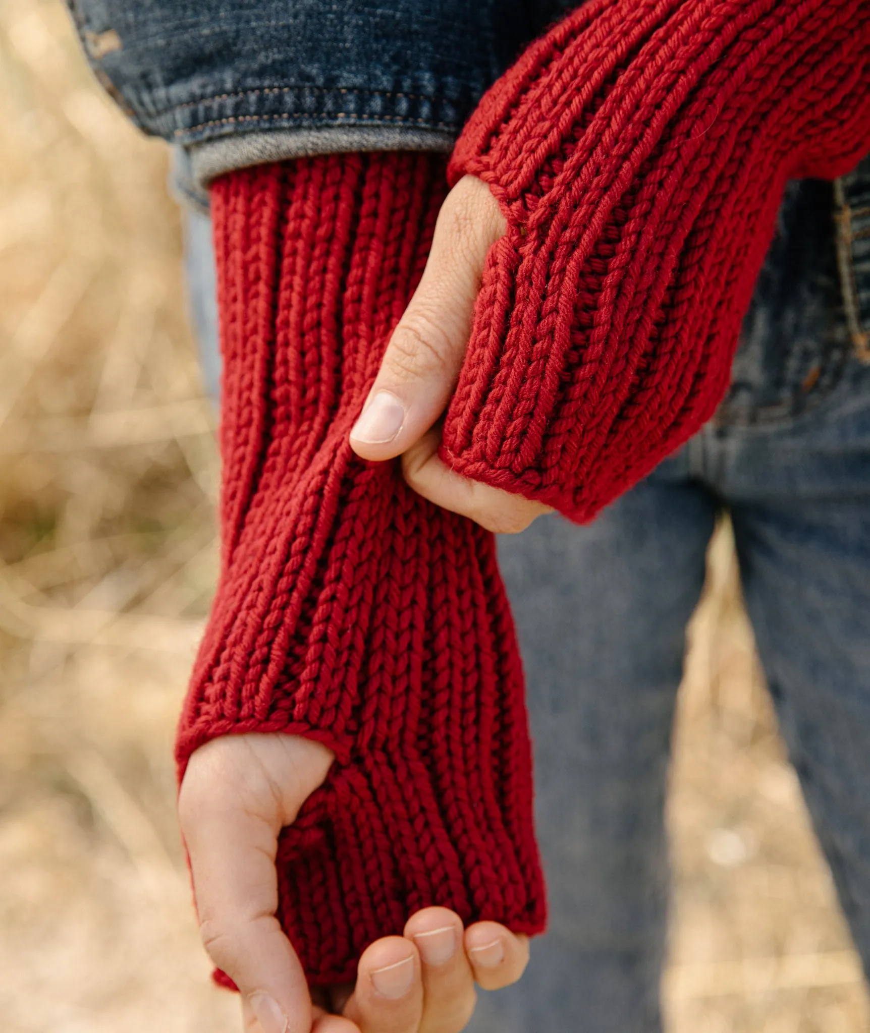 Reversible Knitting Mitts Using Brooklyn Tweed Arbor Lodge