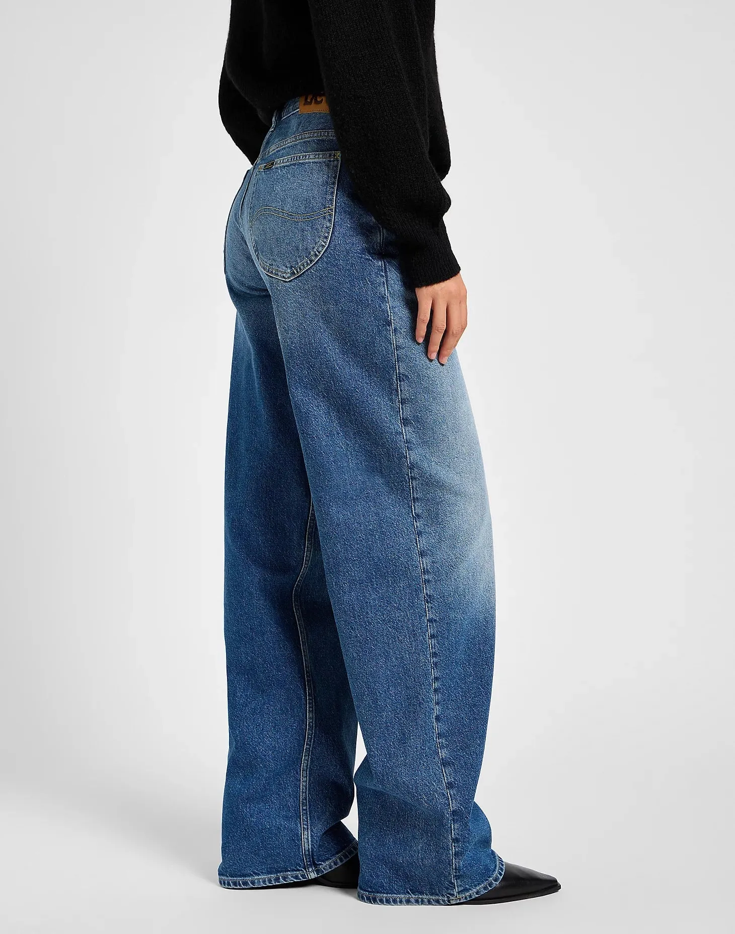 Rider Loose Straight Jeans in Blue Flame