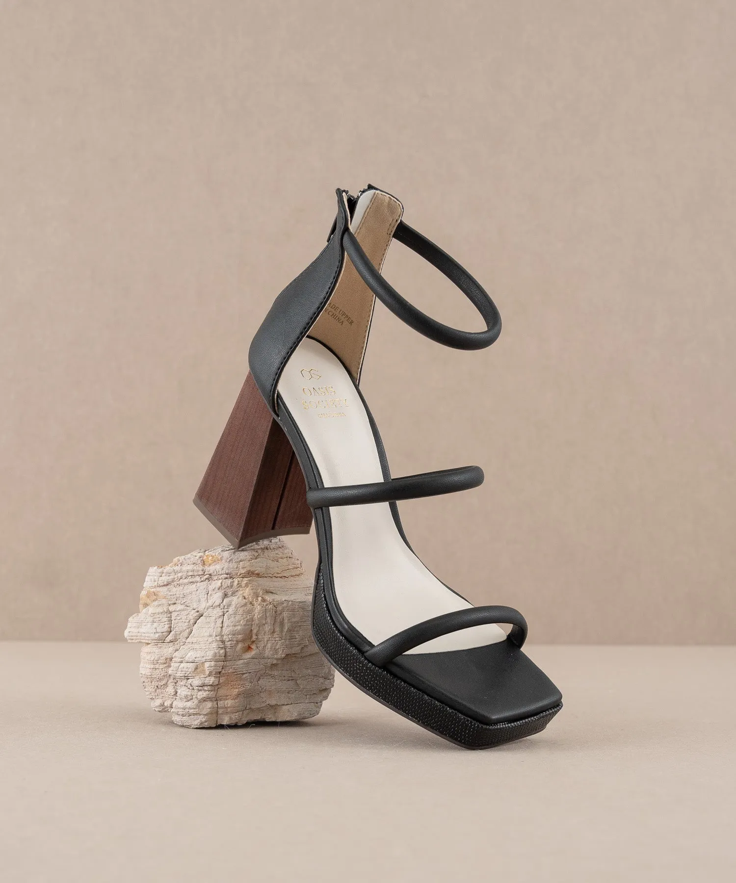 The Aisa | Black 3-strap platform heel