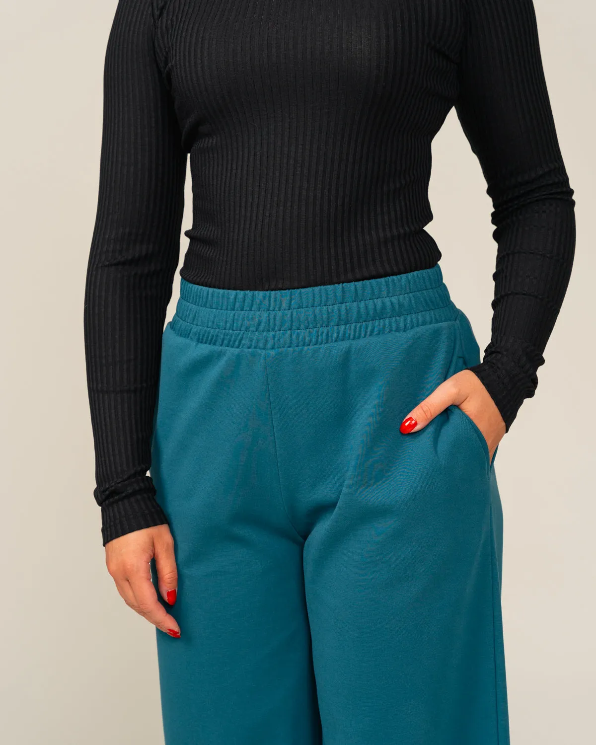 Toive Wide Short Trousers Petrol Blue