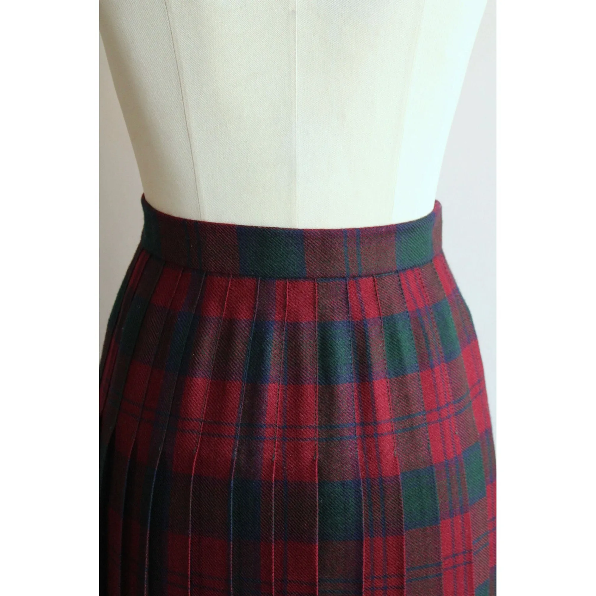 Vintage 1980s 1990 Wool Kilt by Highland Home Industries