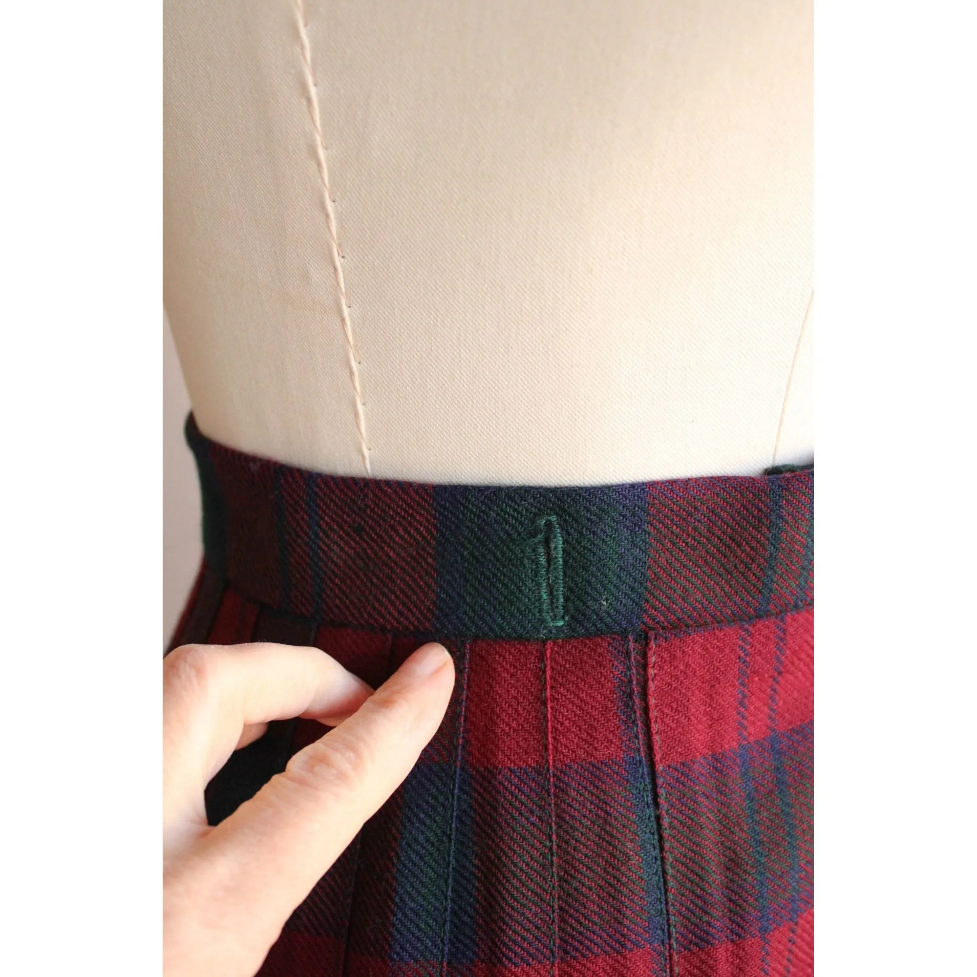 Vintage 1980s 1990 Wool Kilt by Highland Home Industries