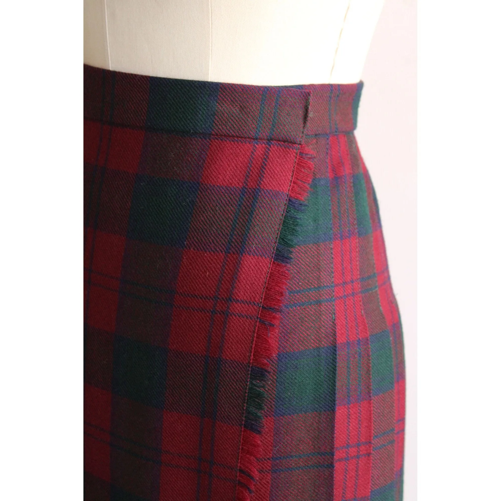 Vintage 1980s 1990 Wool Kilt by Highland Home Industries